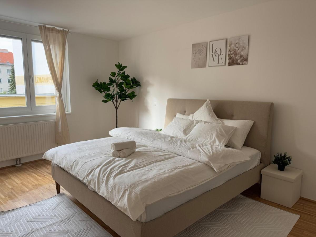 2br, Danube, Central, U6 & S-bahn - Axara Housing Brn 16 Apartament