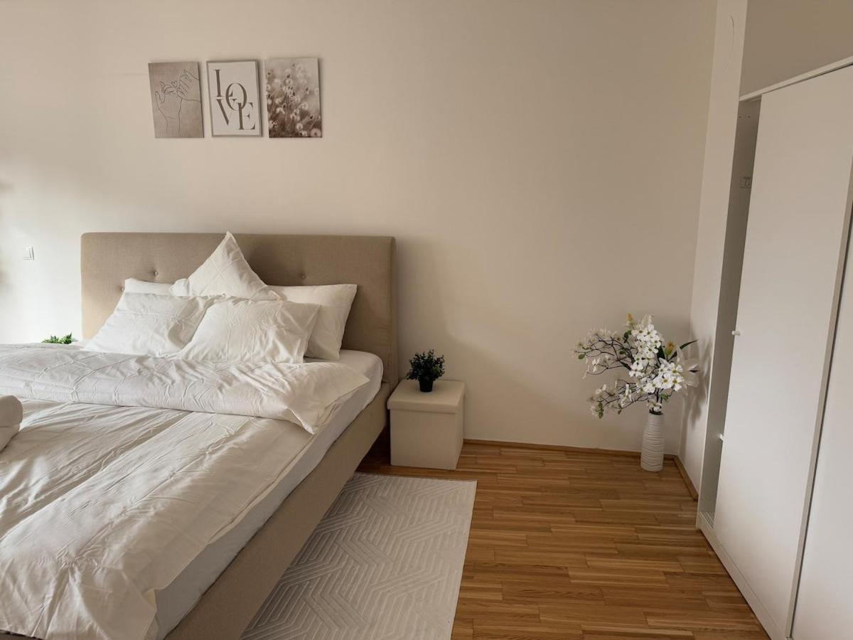 2br, Danube, Central, U6 & S-bahn - Axara Housing Brn 16 Vienna